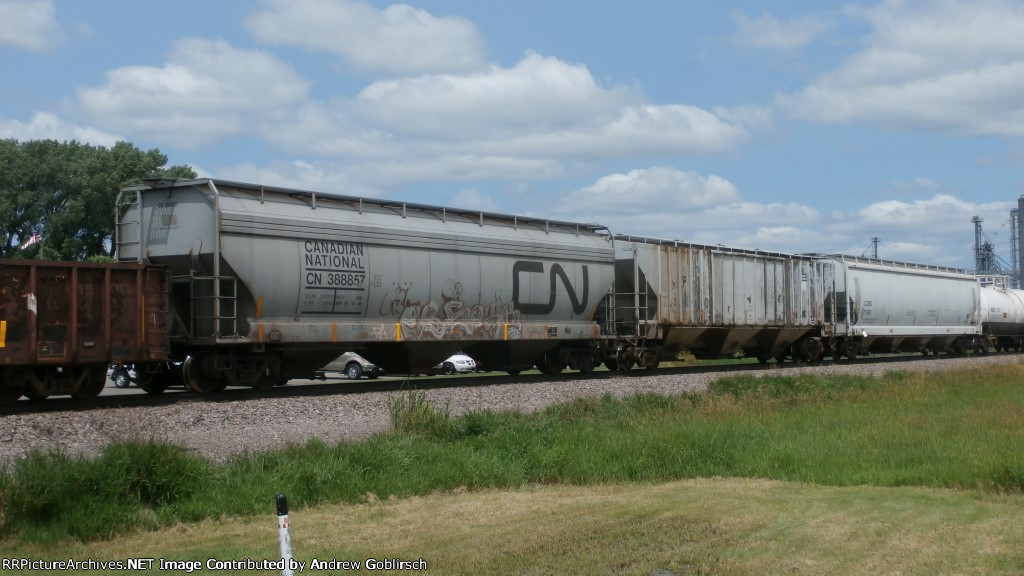 CN 388857 & UP 74460